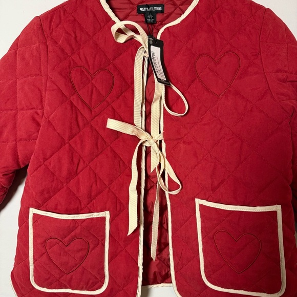 PrettyLittleThing, NWT Red Quilted Jacket with Cream Trim - Picture 9 of 12
